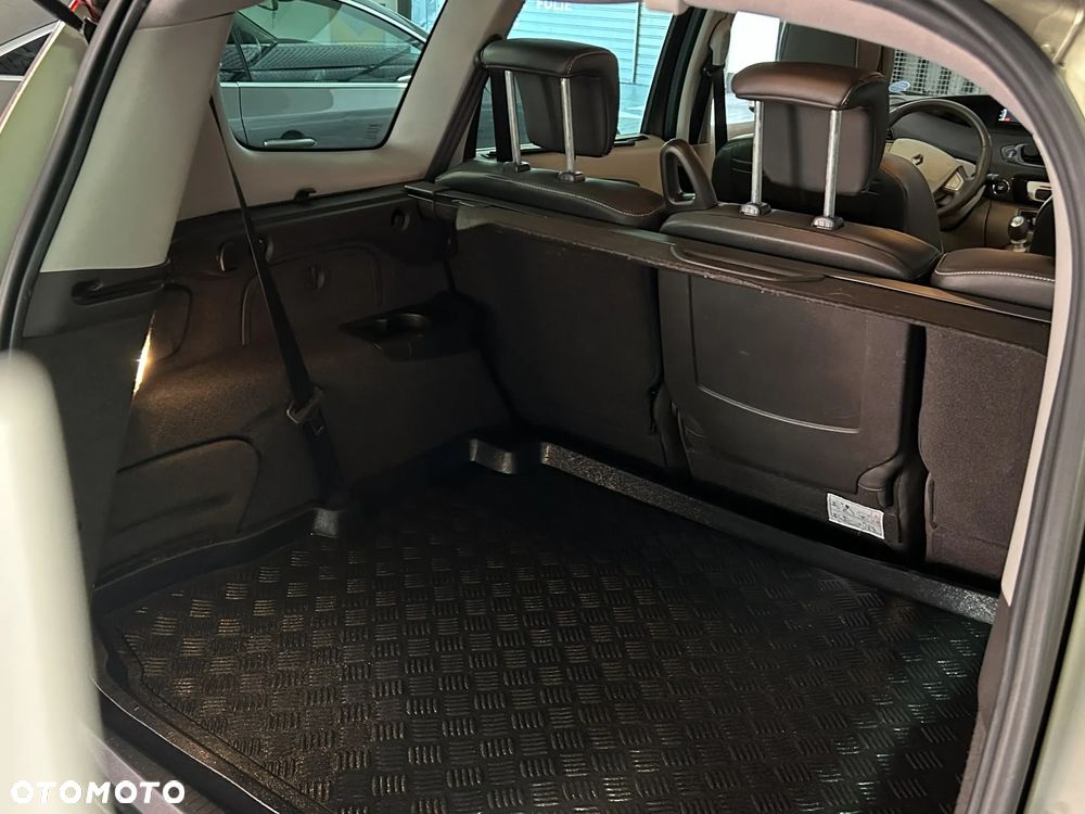 Renault Scenic 1.6 dCi Energy Privilege - 22