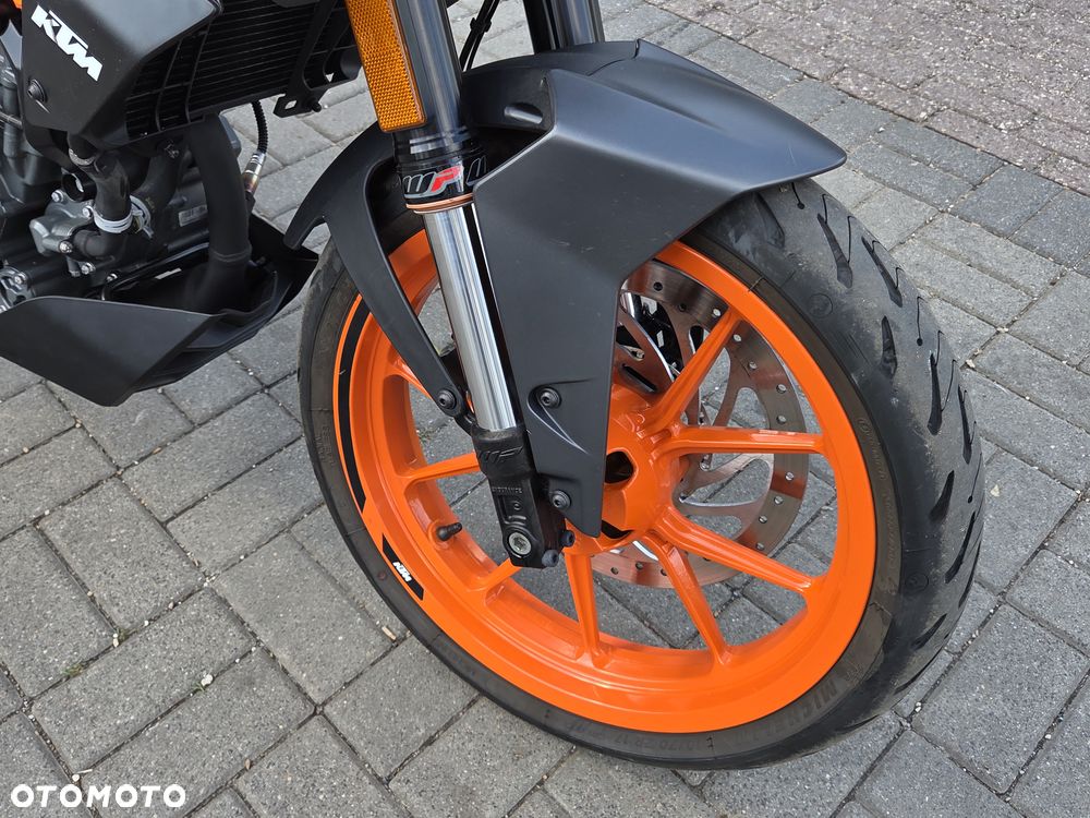 KTM Duke 125 - 4
