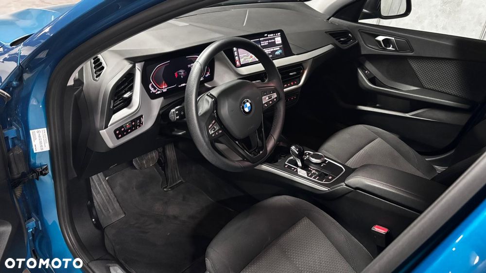 BMW Seria 1 118i - 11