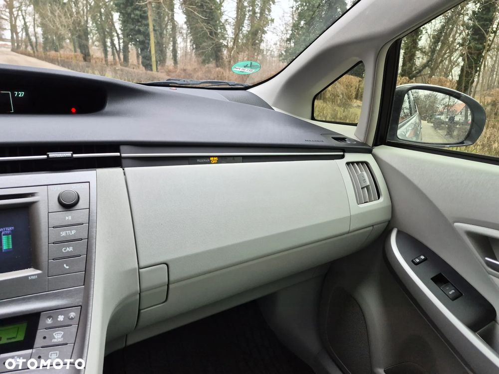 Toyota Prius Hybrid Executive - 20