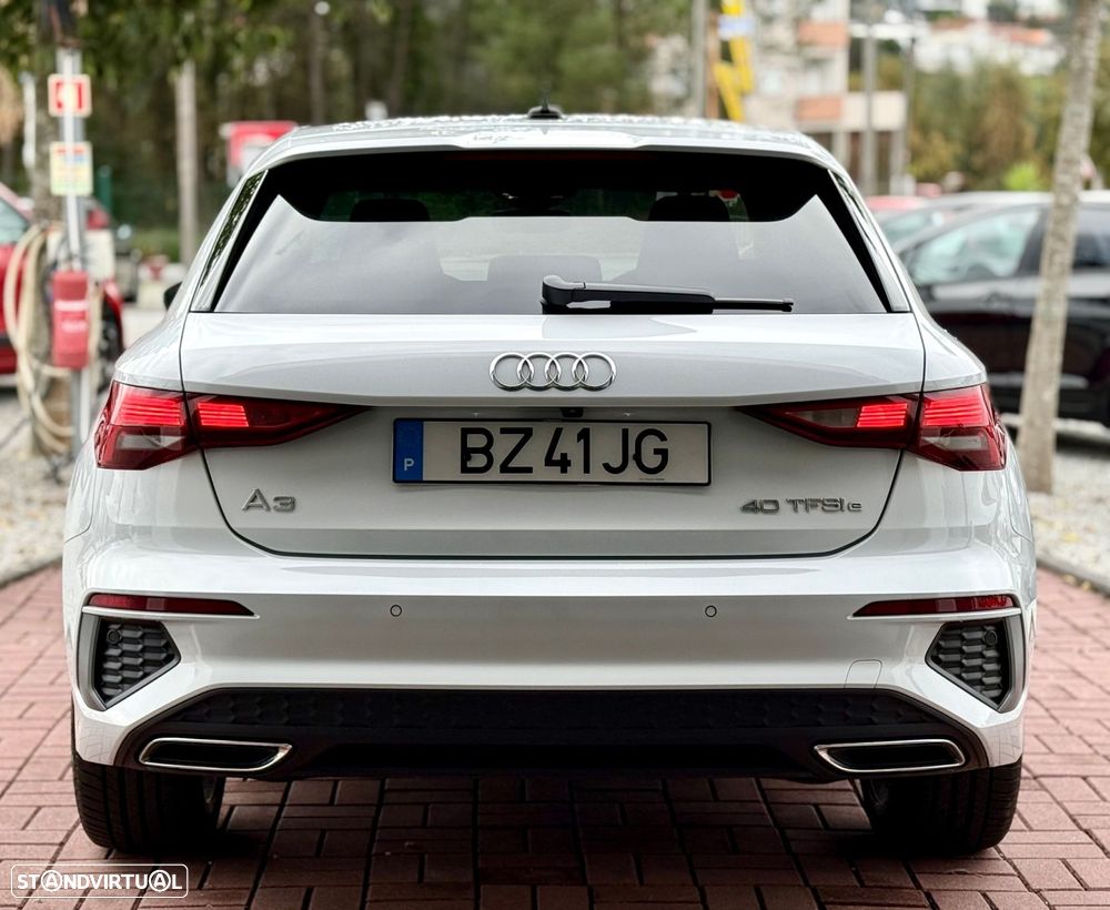 Audi A3 Sportback 40 TFSIe S line - 11