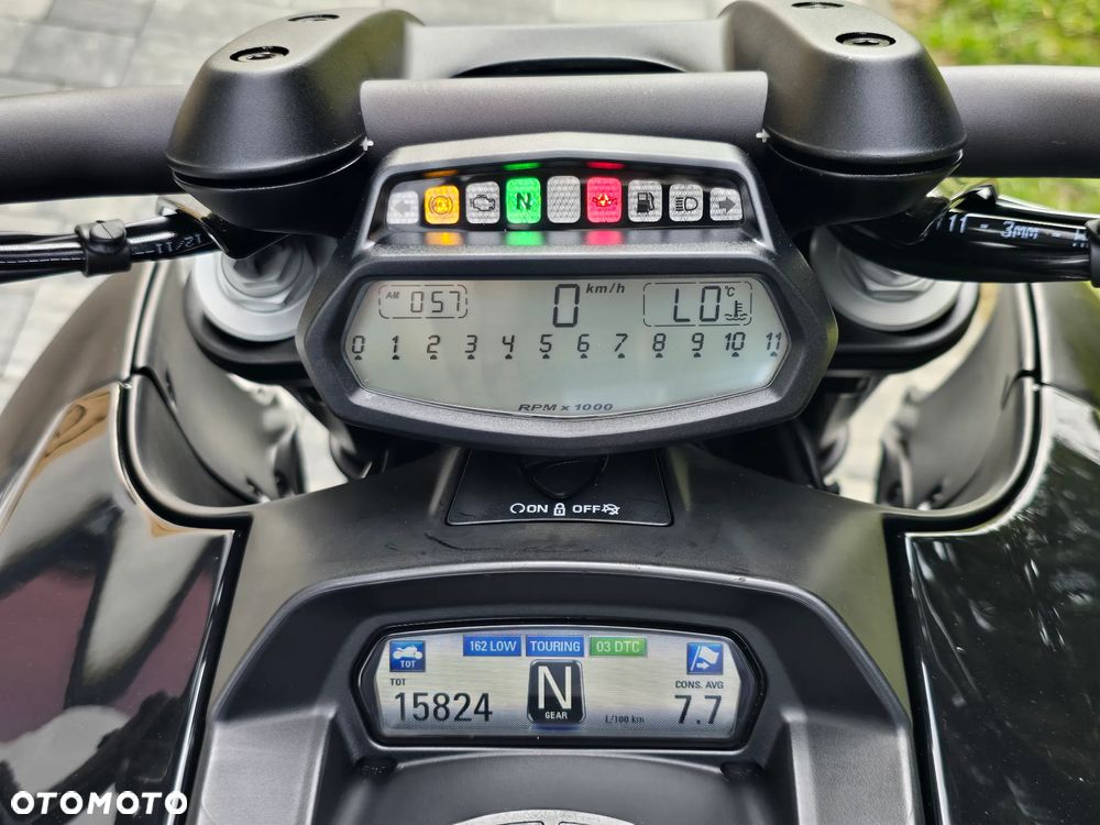 Ducati Diavel - 22