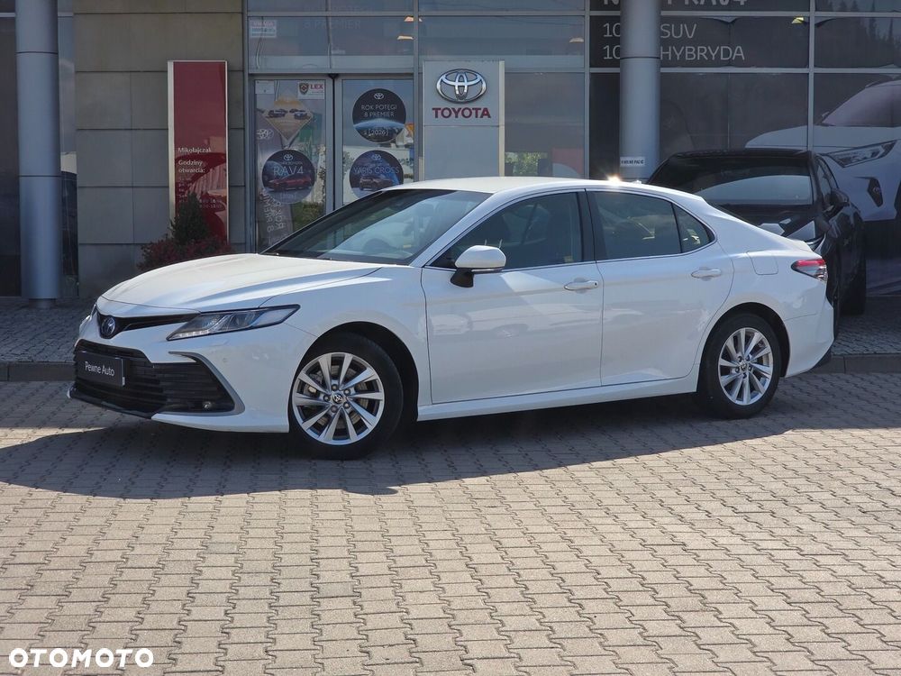 Toyota Camry 2.5 Hybrid Comfort CVT - 2