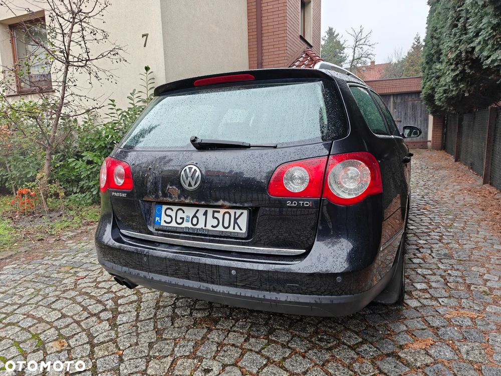 Volkswagen Passat 2.0 TDI Highline - 38