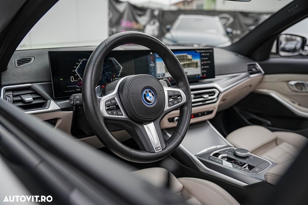 BMW Seria 3 330e Aut. M Sport - 25