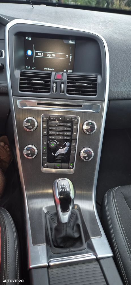 Volvo XC 60 D4 RDesign - 4