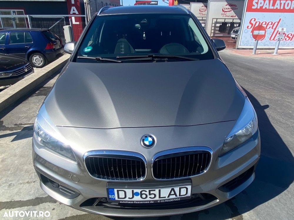 BMW Seria 2 216d - 4