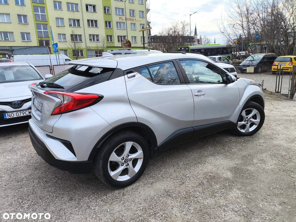 Toyota C-HR 1.2 T Dynamic - 4