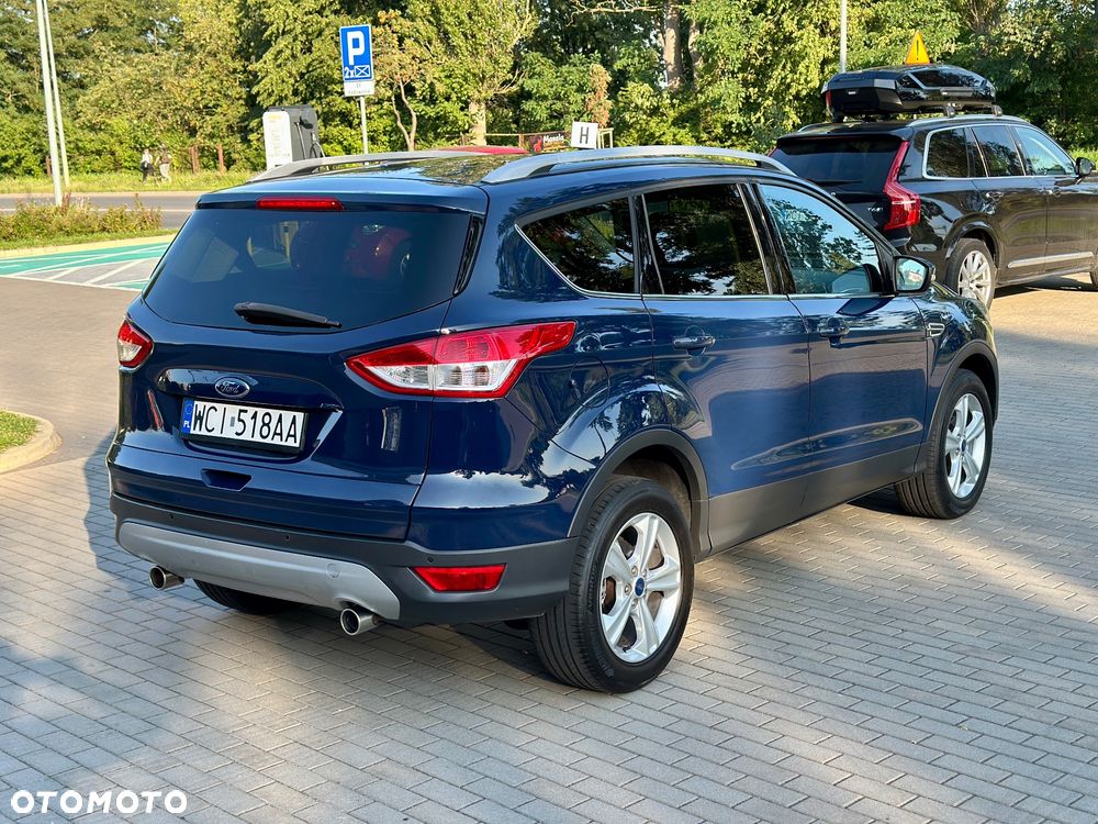 Ford Kuga 2.0 TDCi 2x4 Titanium - 11
