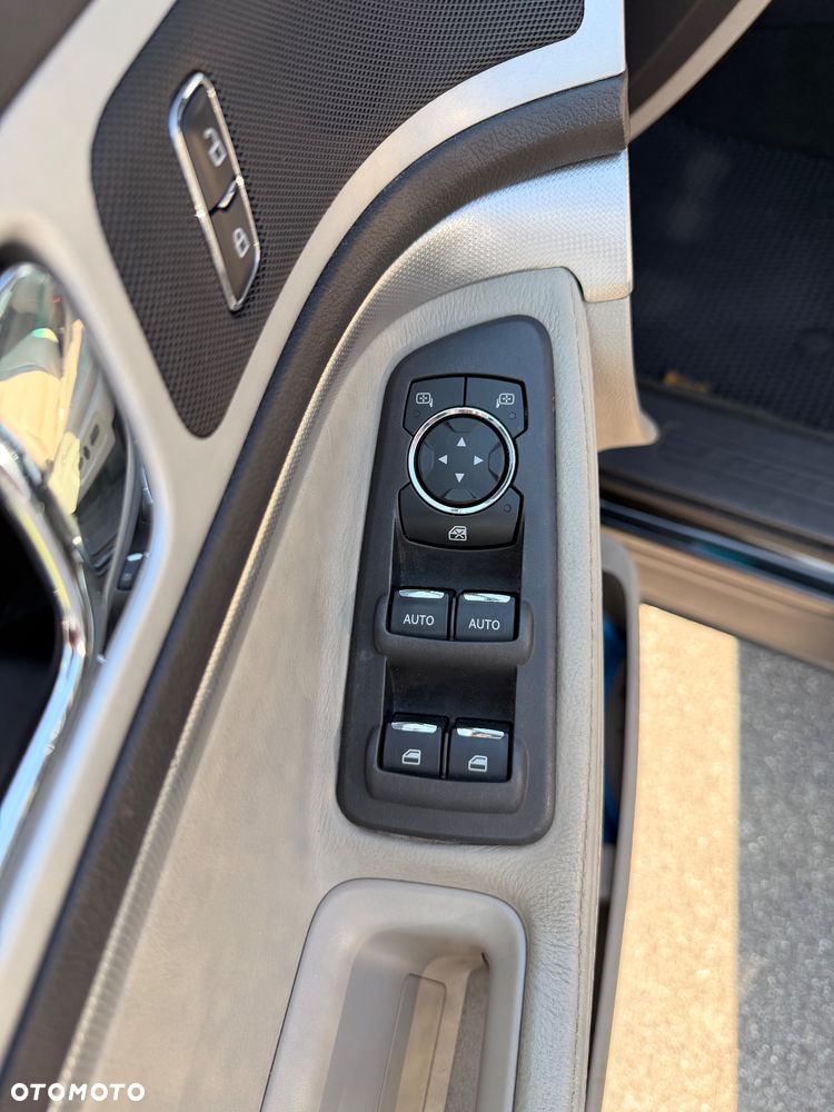 Ford Explorer - 14