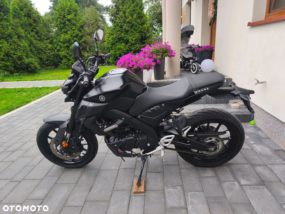 Yamaha MT - 6