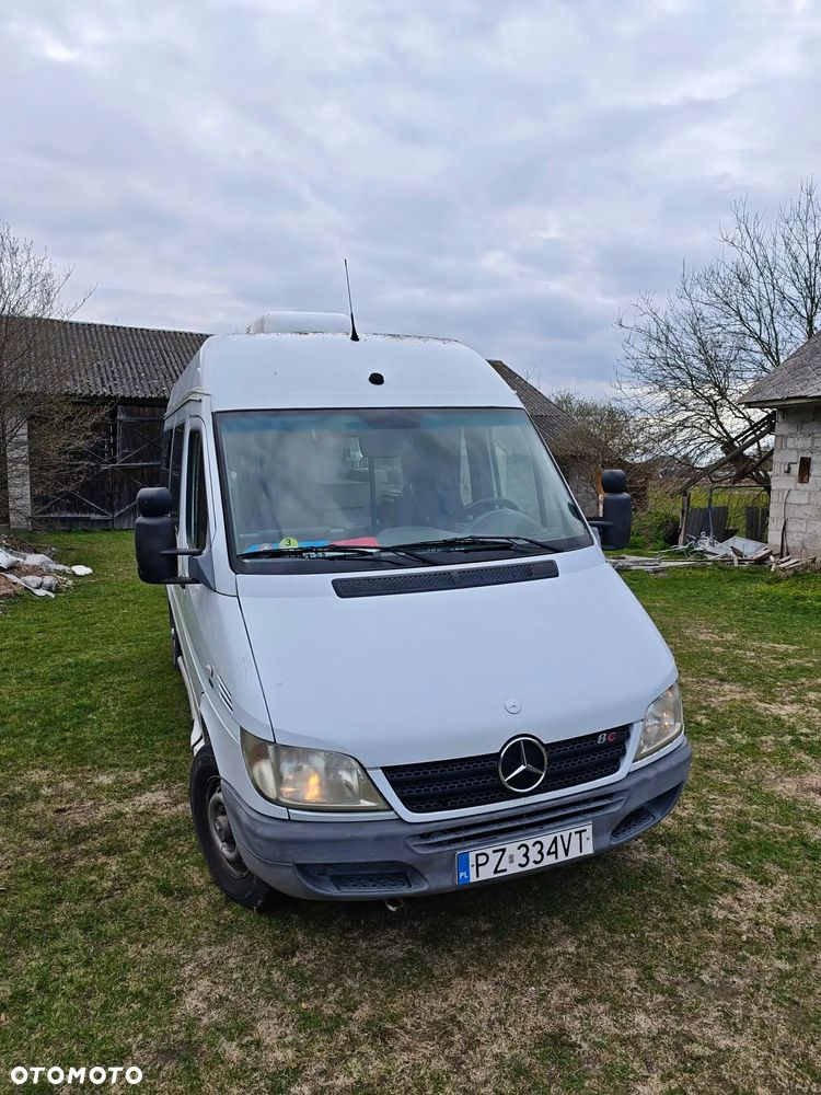 Mercedes-Benz Sprinter - 1
