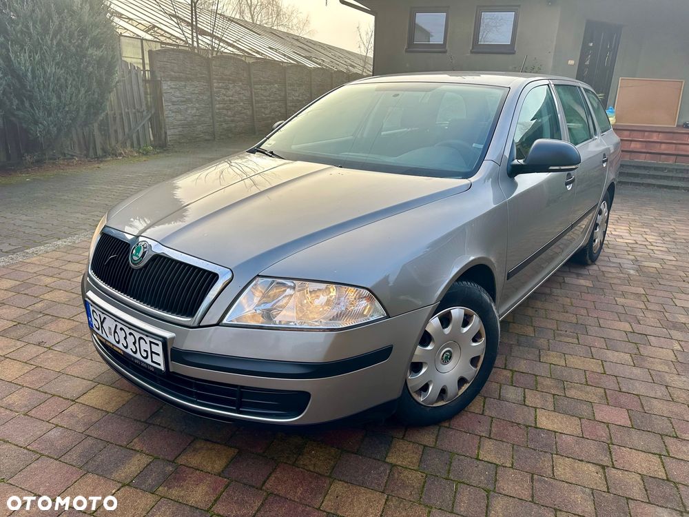 Skoda Octavia 1.6 Elegance - 2