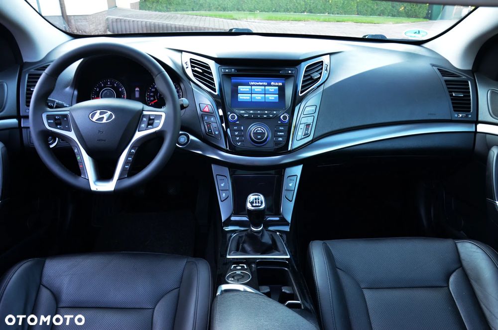 Hyundai i40 i40cw 2.0 Premium - 16