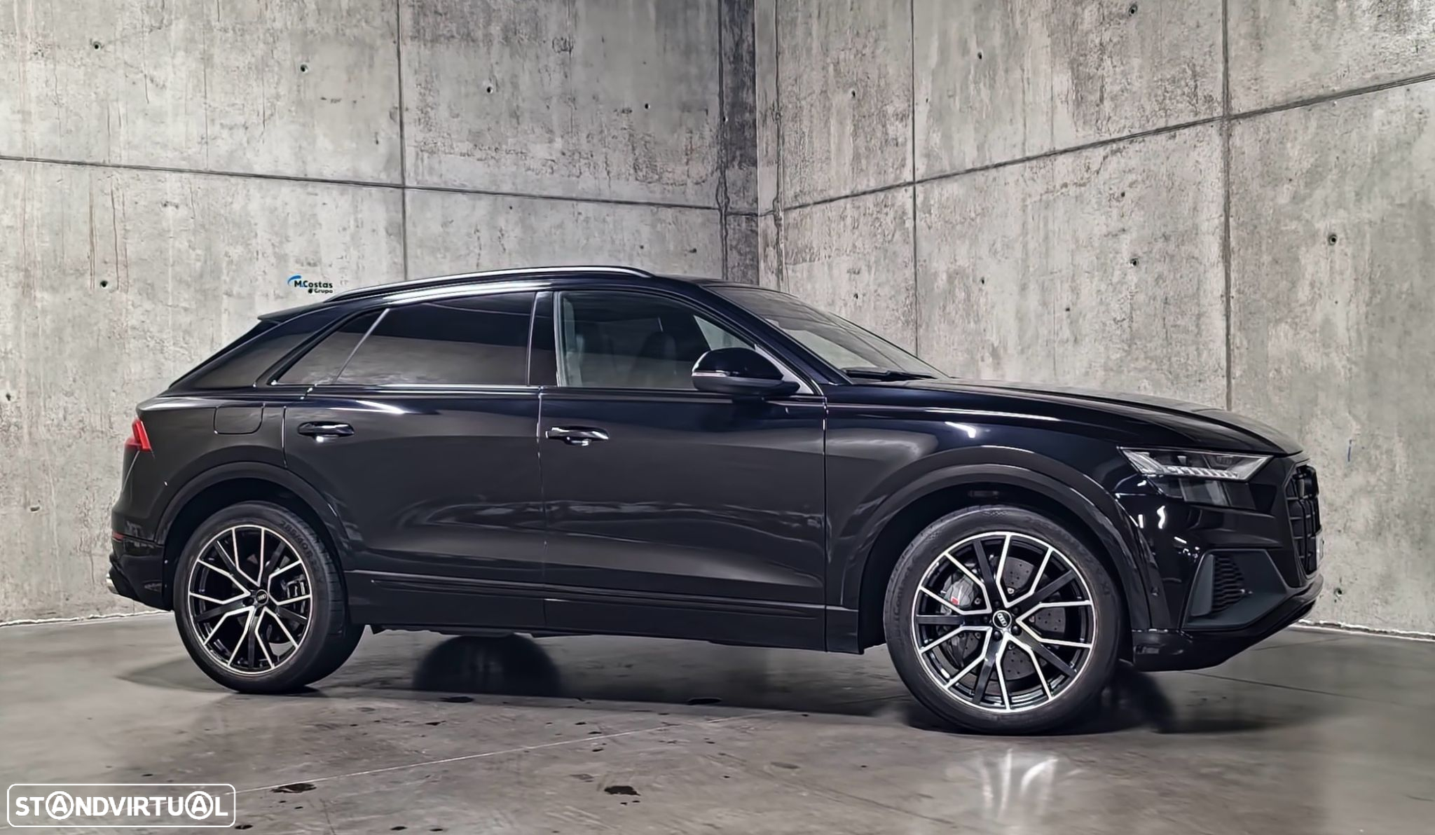 Audi Q8 - 10