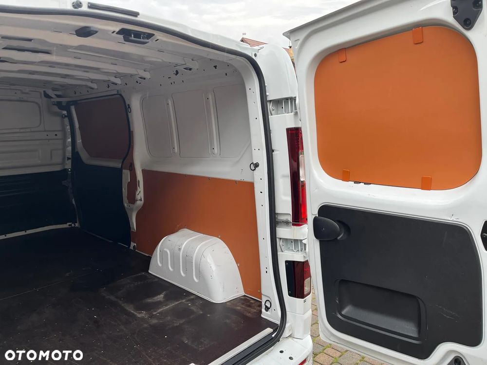 Renault Trafic - 19