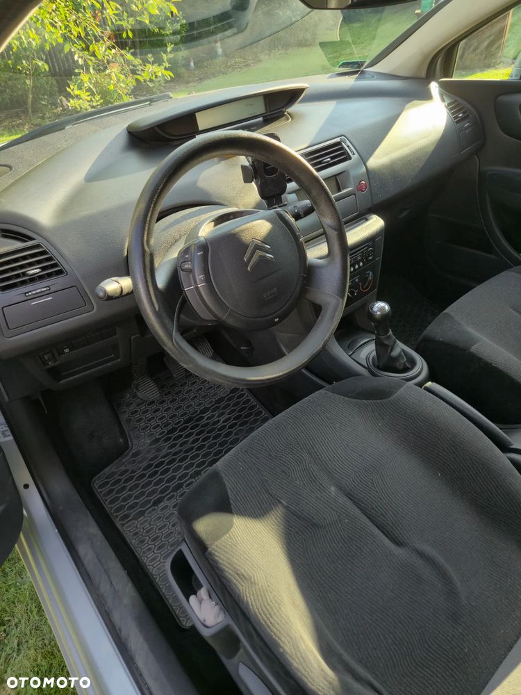 Citroën C4 1.6 HDi Equilibre - 8