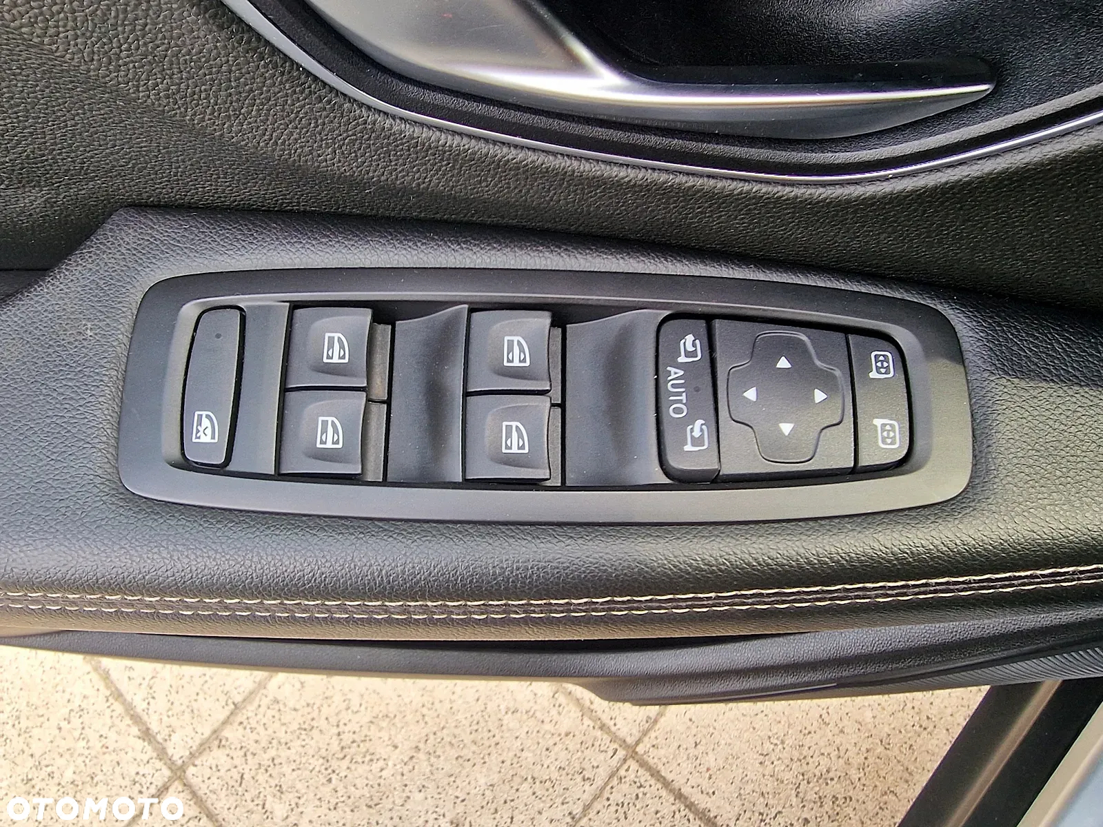 Renault Scenic 1.5 dCi Bose EDC - 23