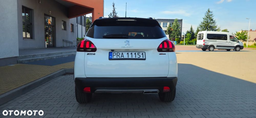 Peugeot 2008 1.5 BlueHDi GT Line S&S - 11