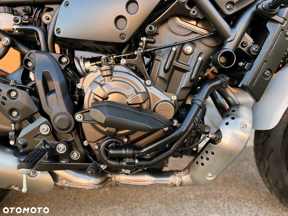 Yamaha XSR - 9