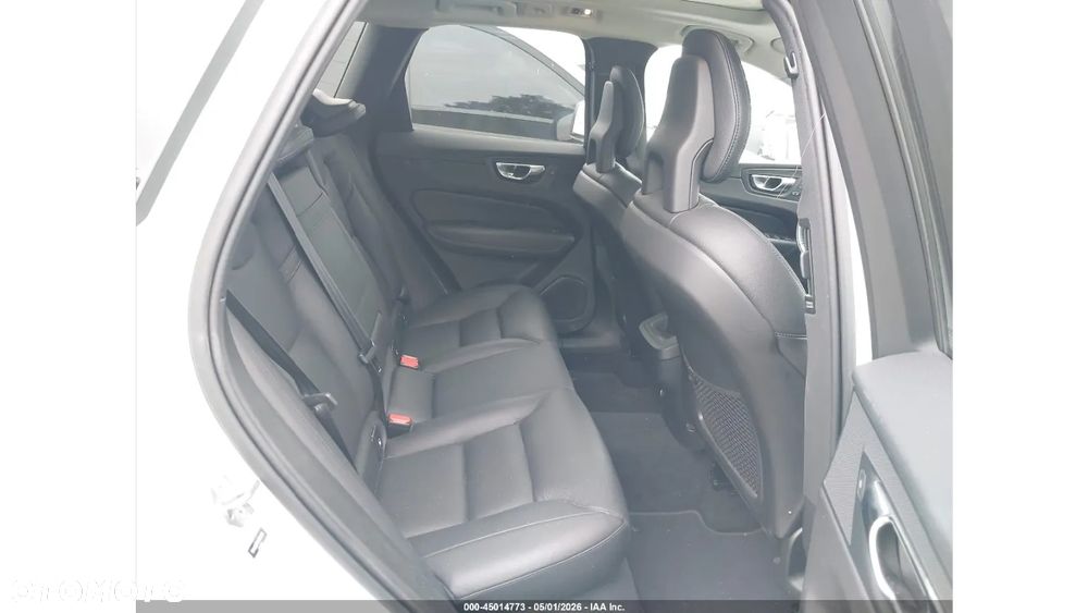 Volvo XC 60 T6 AWD Momentum - 10