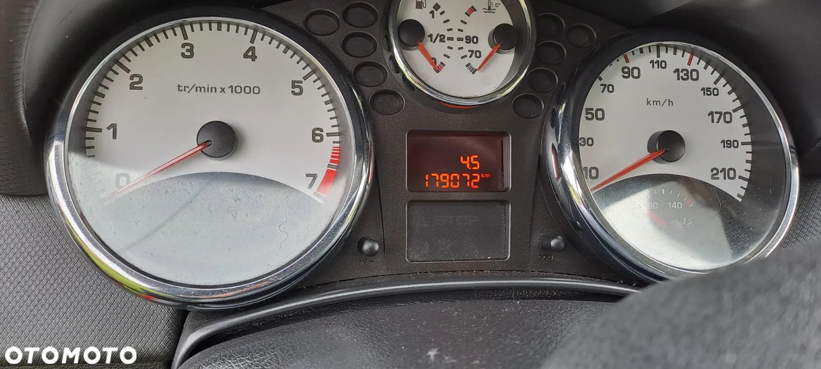 Peugeot 207 - 21