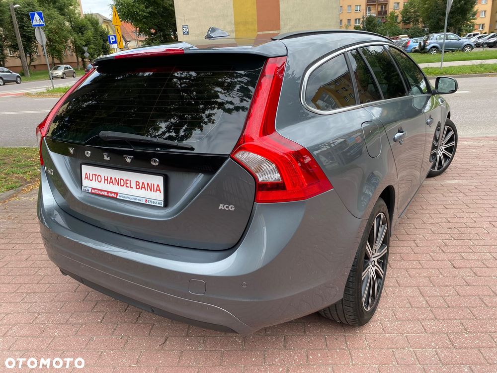 Volvo V60 D3 Drive-E Kinetic - 18