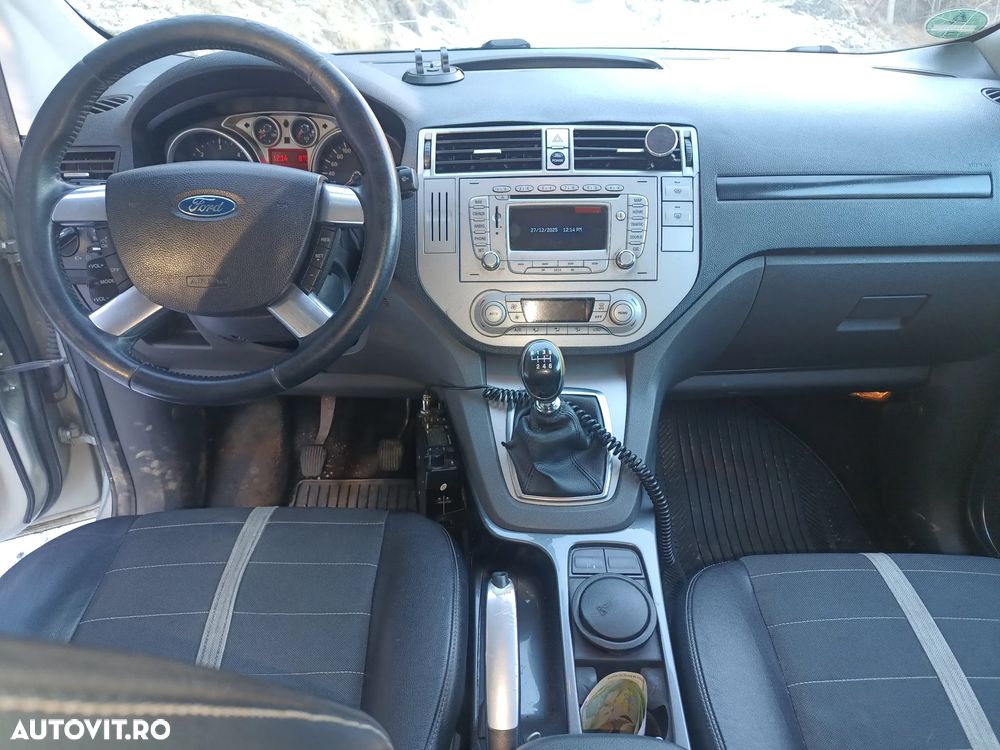 Ford Kuga 2.0 TDCi 4x4 Titanium - 2