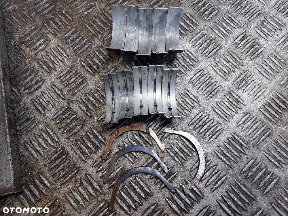 WAŁ KORBOWY TOYOTA COROLLA E11 1.9 D 1WZ - 3