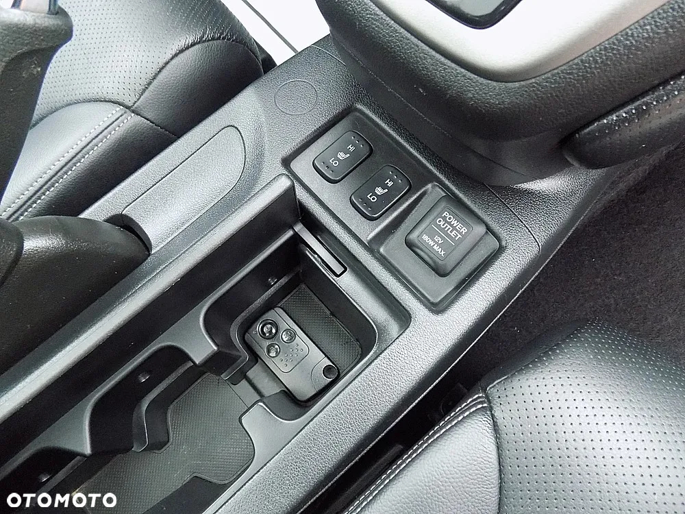 Honda CR-V 2.0i-VTEC 4WD Automatik Executive - 22