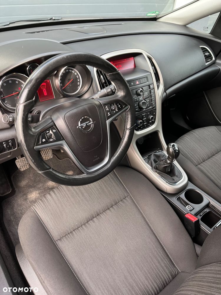 Opel Astra 1.4 T Cosmo EU6 - 7