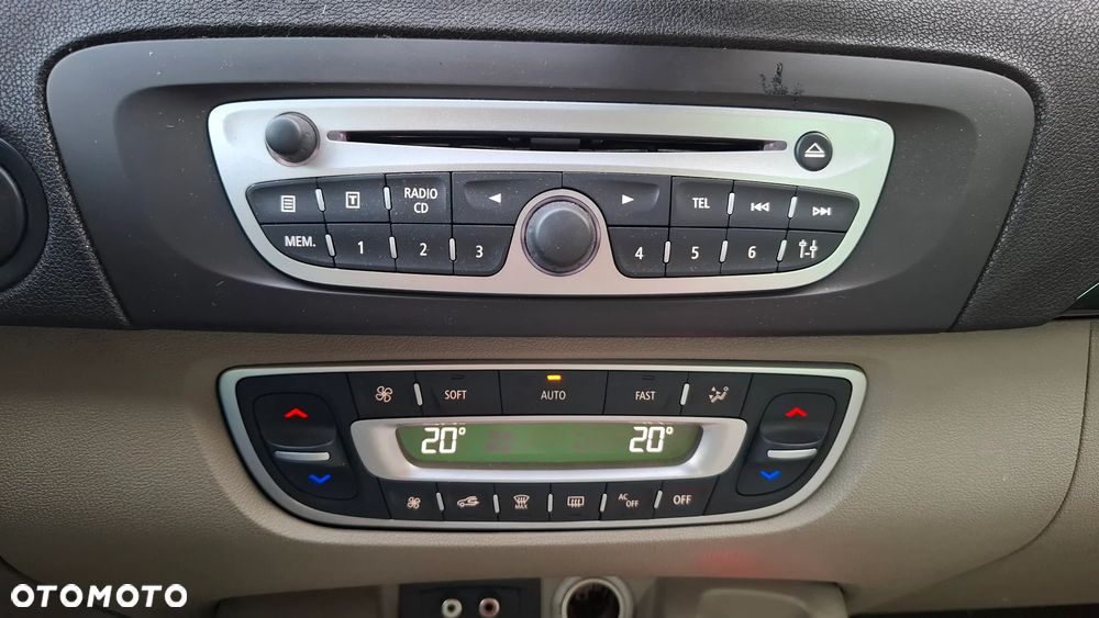 Renault Scenic 1.9 dCi Privilege Euro5 - 26