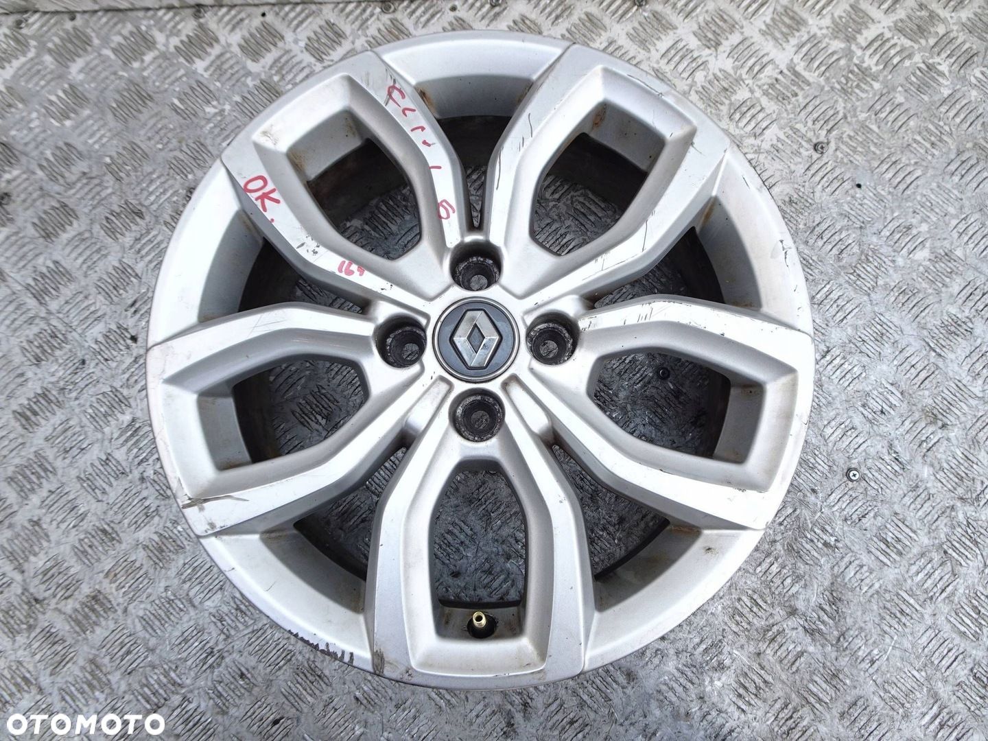 Alufelga Renault Clio IV 16 4x100 ET 44 - 1
