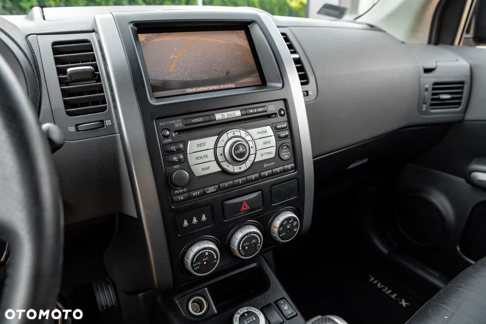 Nissan X-Trail 2.0 dCi 4x4 DPF Automatik Platinum - 33