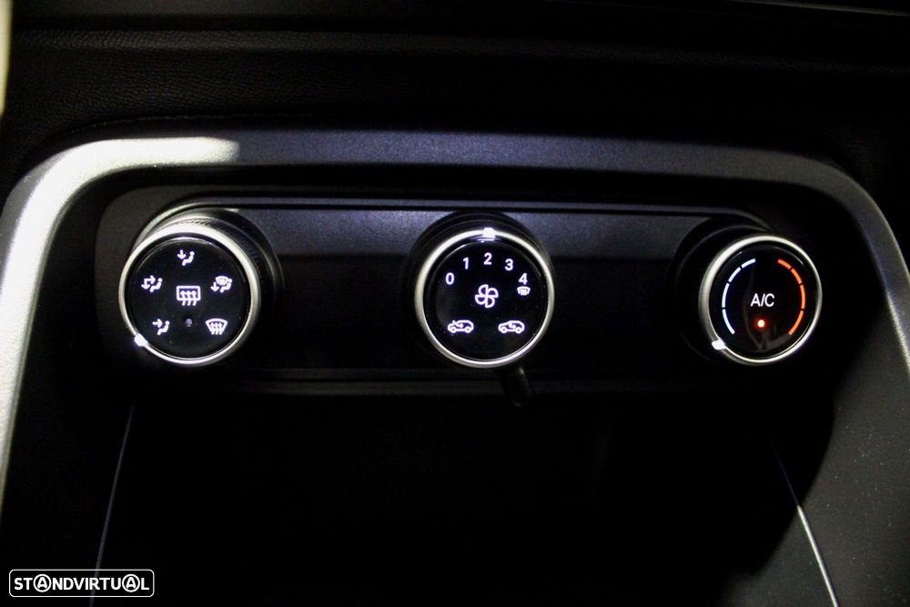 Citroën C3 1.2 Turbo Plus - 27