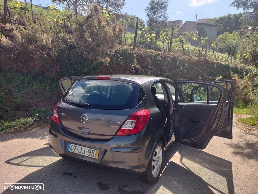 Opel Corsa 1.3 CDTI Enjoy EcoFLEX - 17