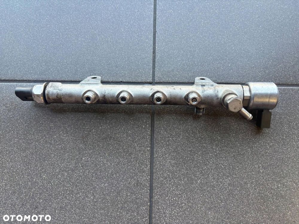 LISTWA WTRYSKOWA 2.2 CDI MERCEDES A6510700495