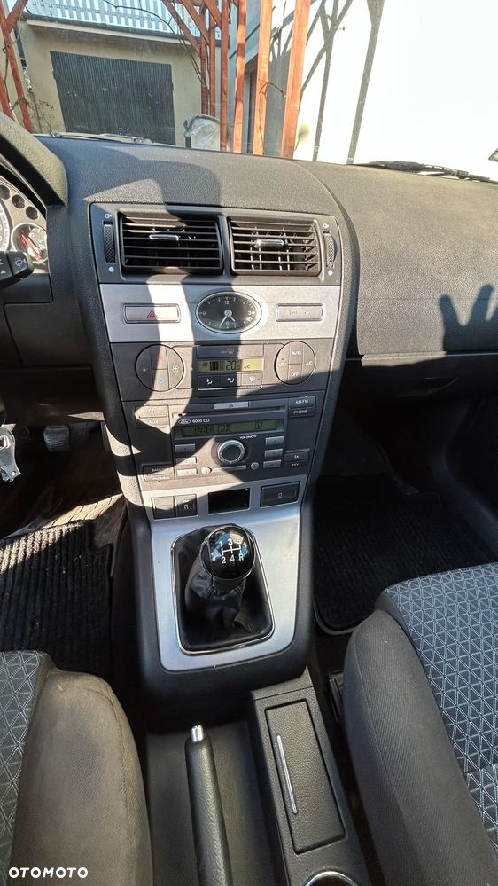 Ford Mondeo 1.8 Ambiente - 7