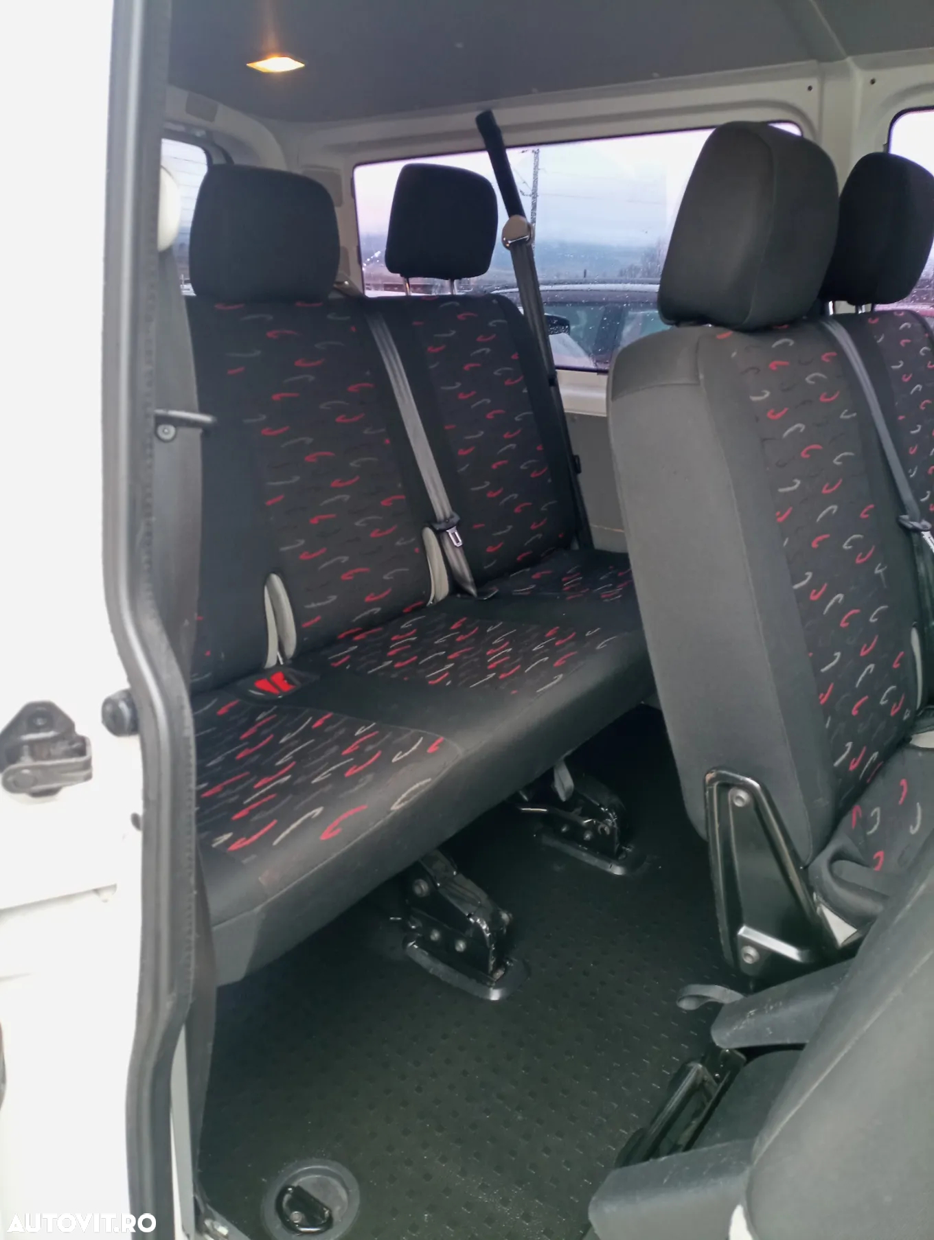 Volkswagen Transporter - 14