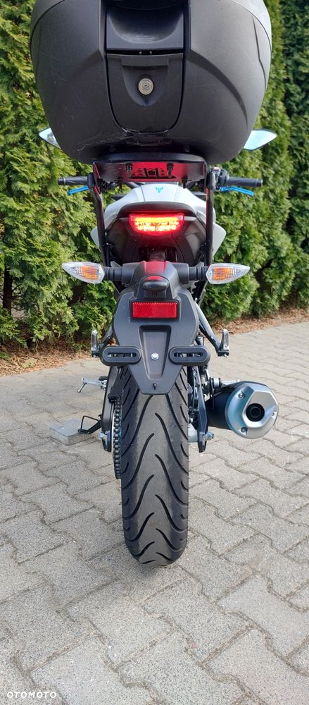 Yamaha MT - 13