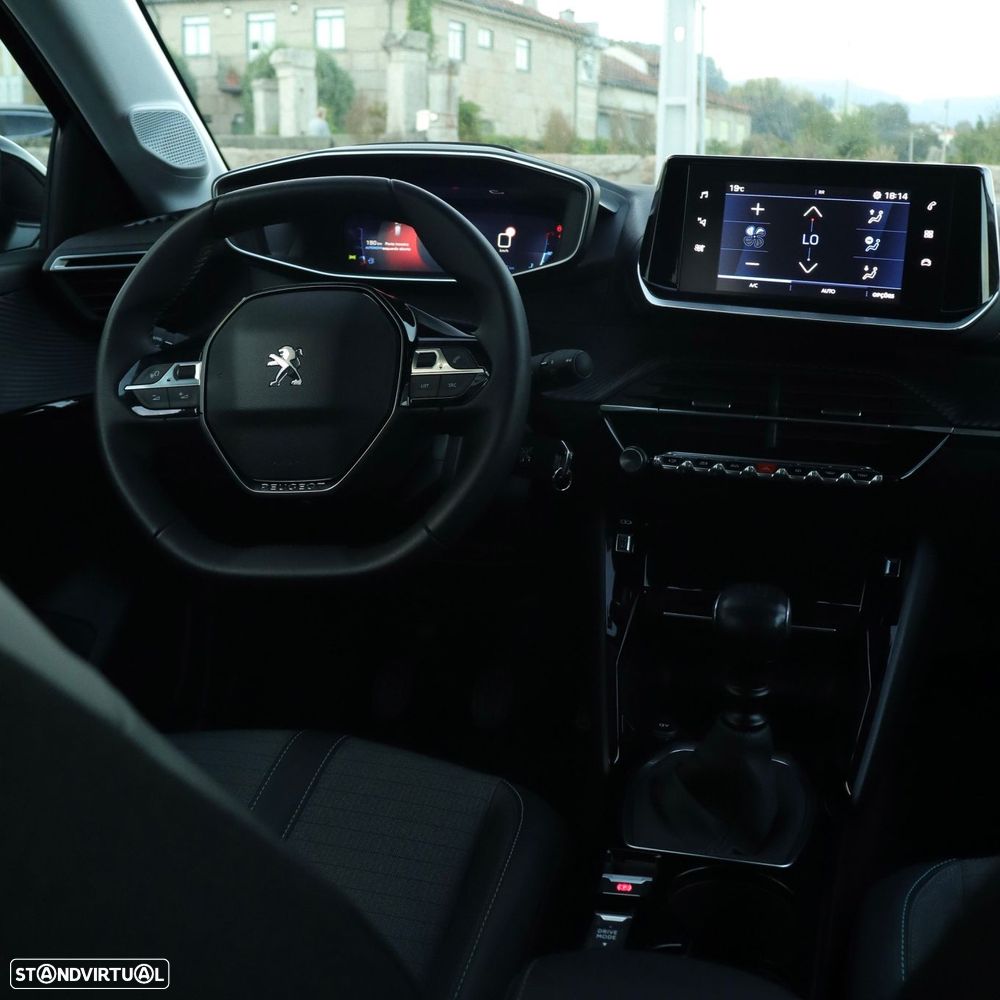 Peugeot 208 1.2 PureTech Allure Pack - 25