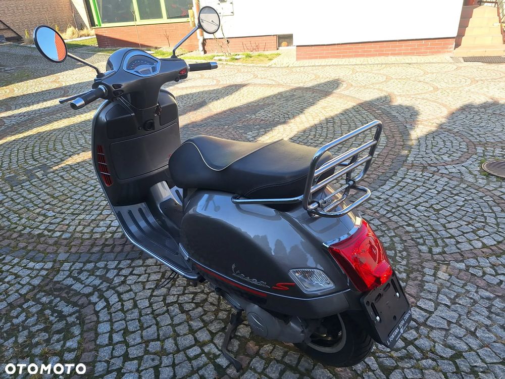 Piaggio Vespa - 4