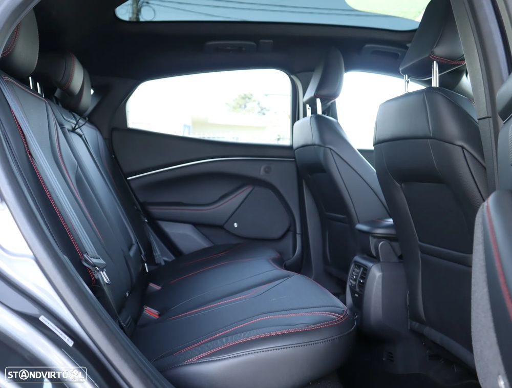 Ford Mustang Mach-E AWD PREMIUM - 21