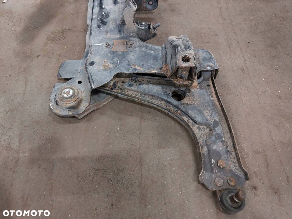 SANKI WÓZEK KOŁYSKA SILNIKA DAEWOO NUBIRA II J200 1.6 16V - 5