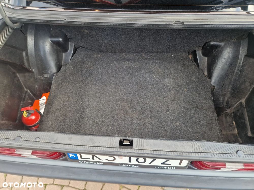 Mercedes-Benz W201 (190) - 12