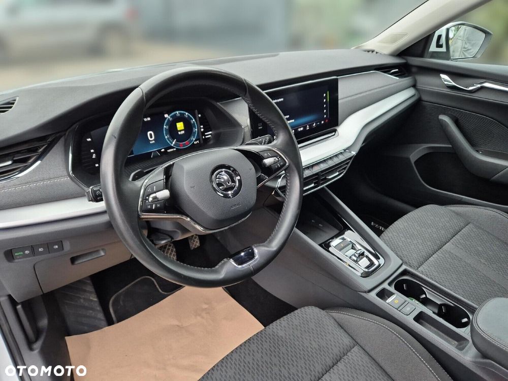Skoda Octavia 2.0 TDI Style DSG - 11