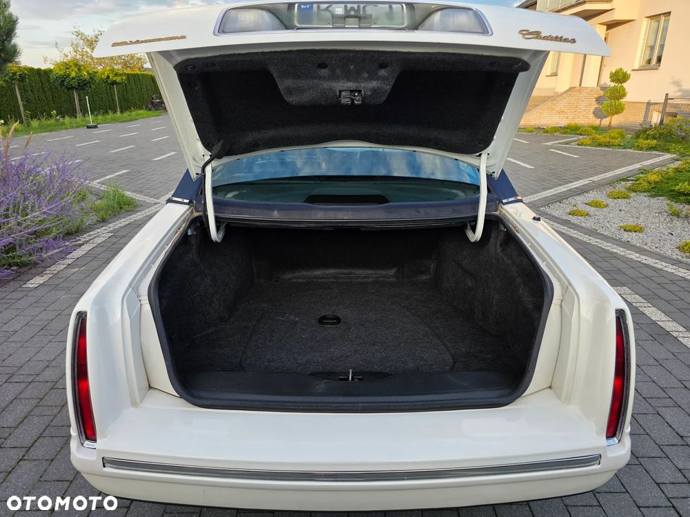 Cadillac Deville 4.6 Concours - 25