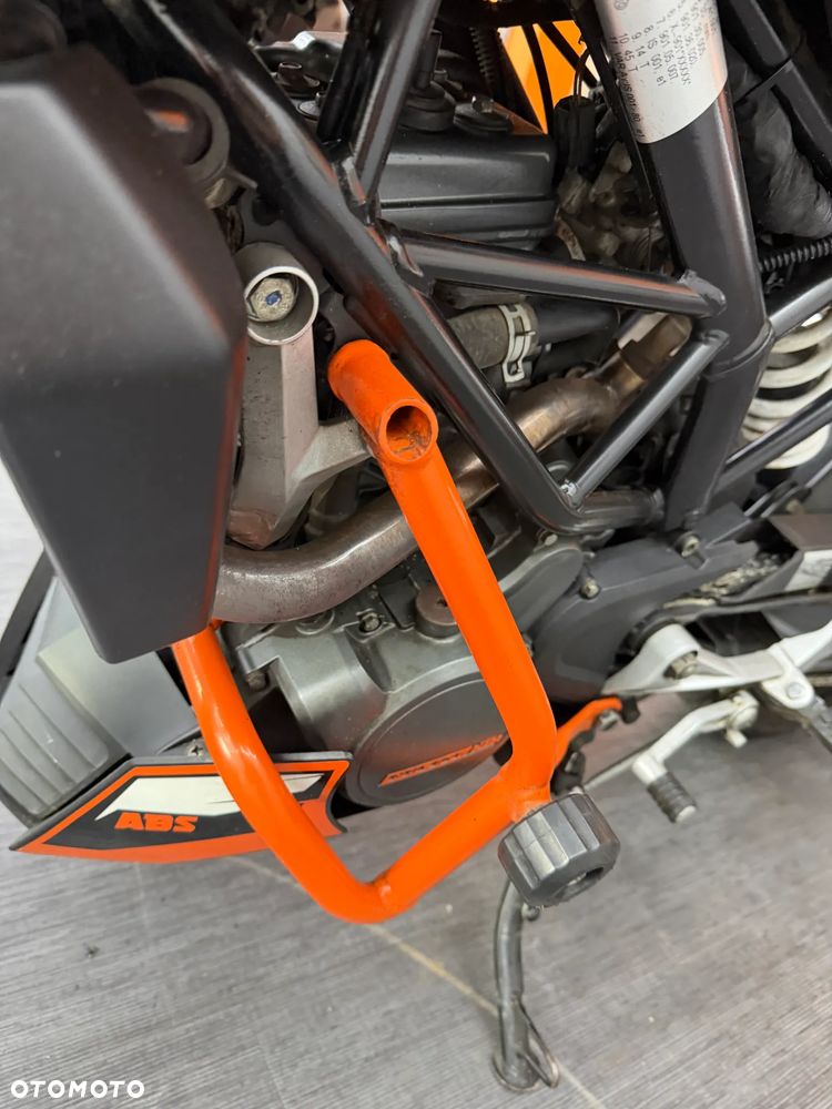 KTM Duke 125 - 18