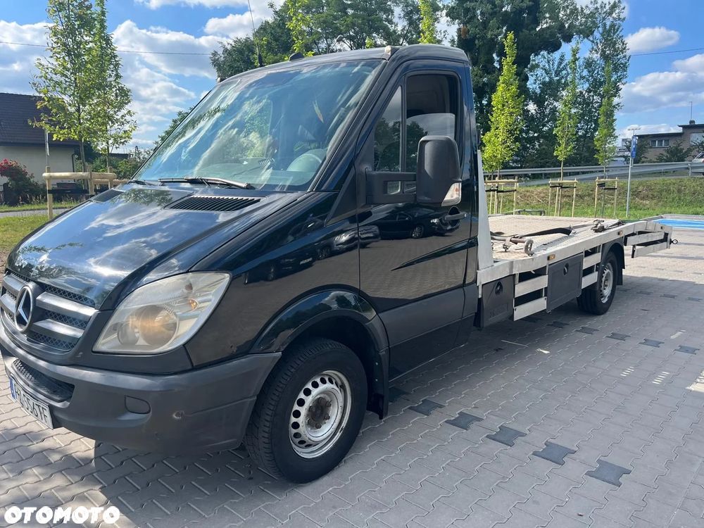 Mercedes-Benz Sprinter - 12