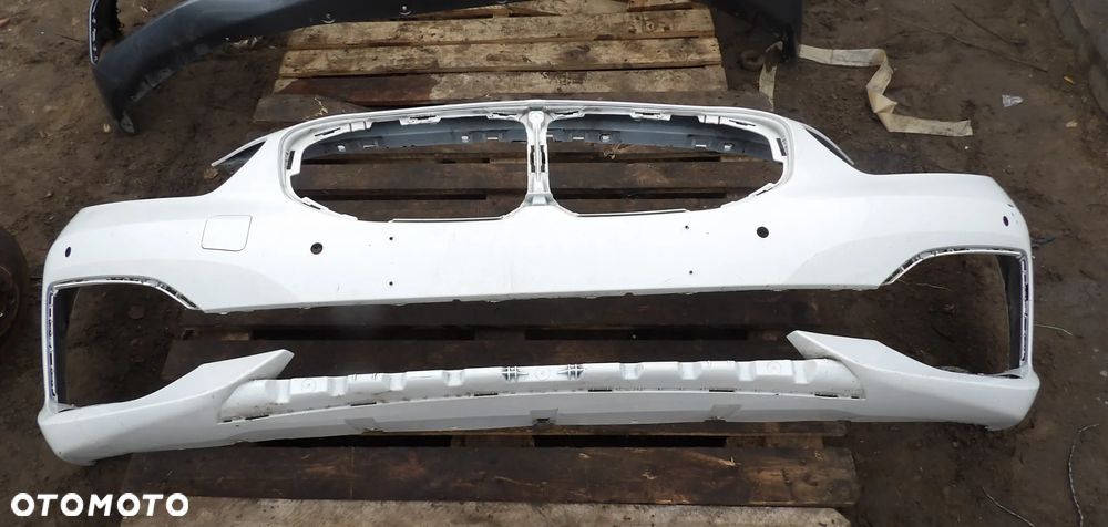 BMW - F40 - ZDERZAK PRZÓD - 1